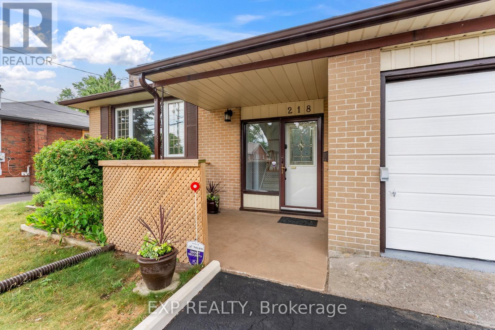 218 Farley Avenue, Belleville, Ontario  K8N 4L5 - Photo 3 - X12521346