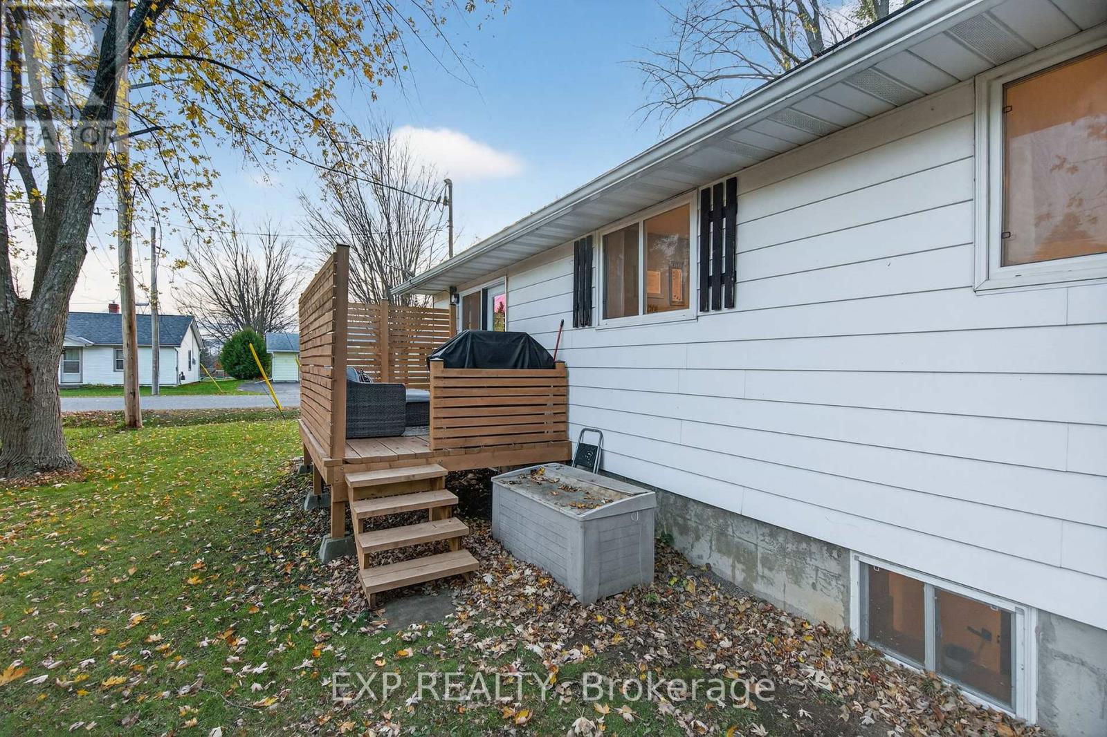 78 Fawcette Avenue, Prince Edward County, Ontario  K0K 2T0 - Photo 28 - X12522980