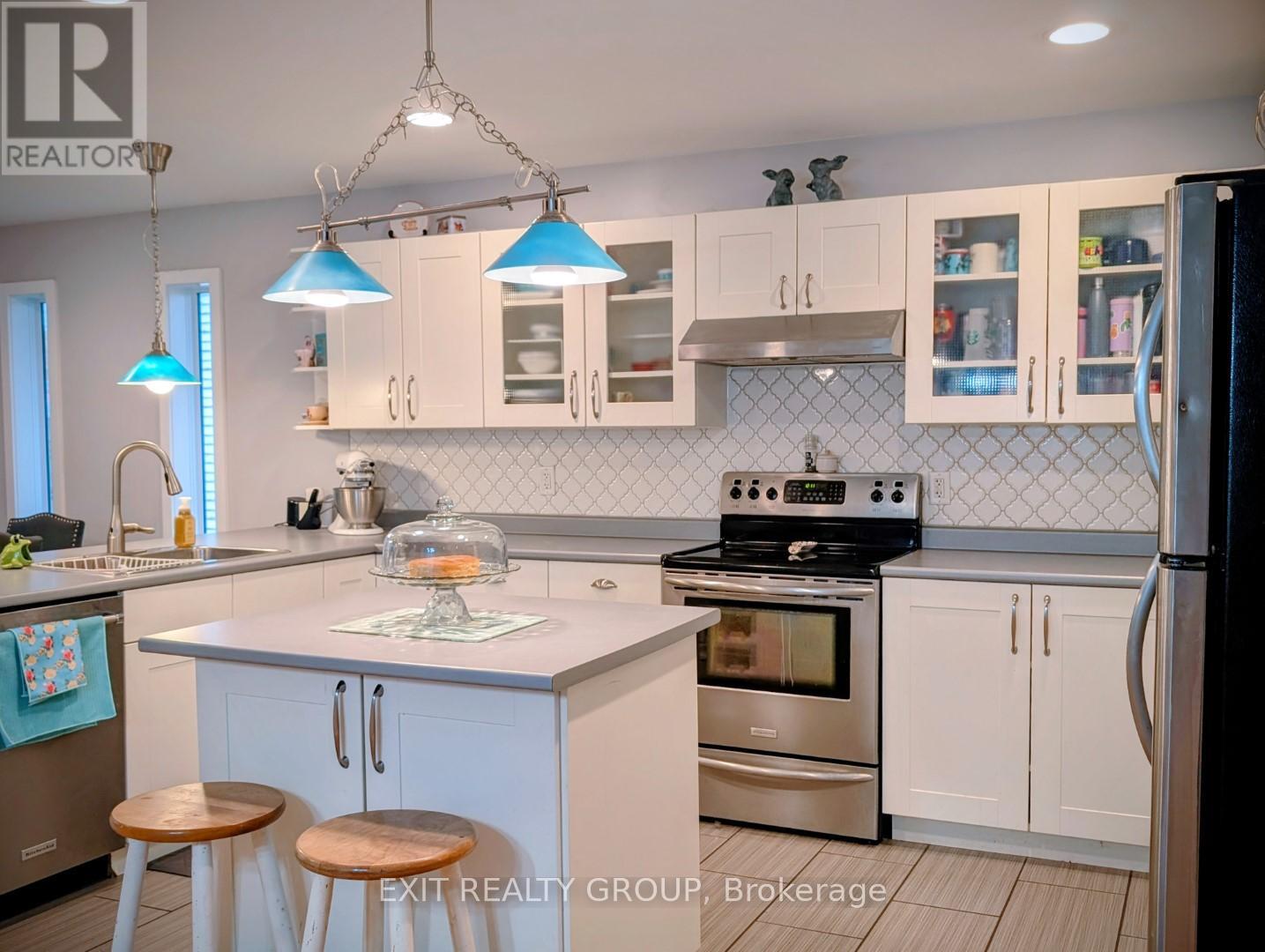 354 Riverside Parkway, Quinte West, Ontario  K0K 2C0 - Photo 10 - X12523330