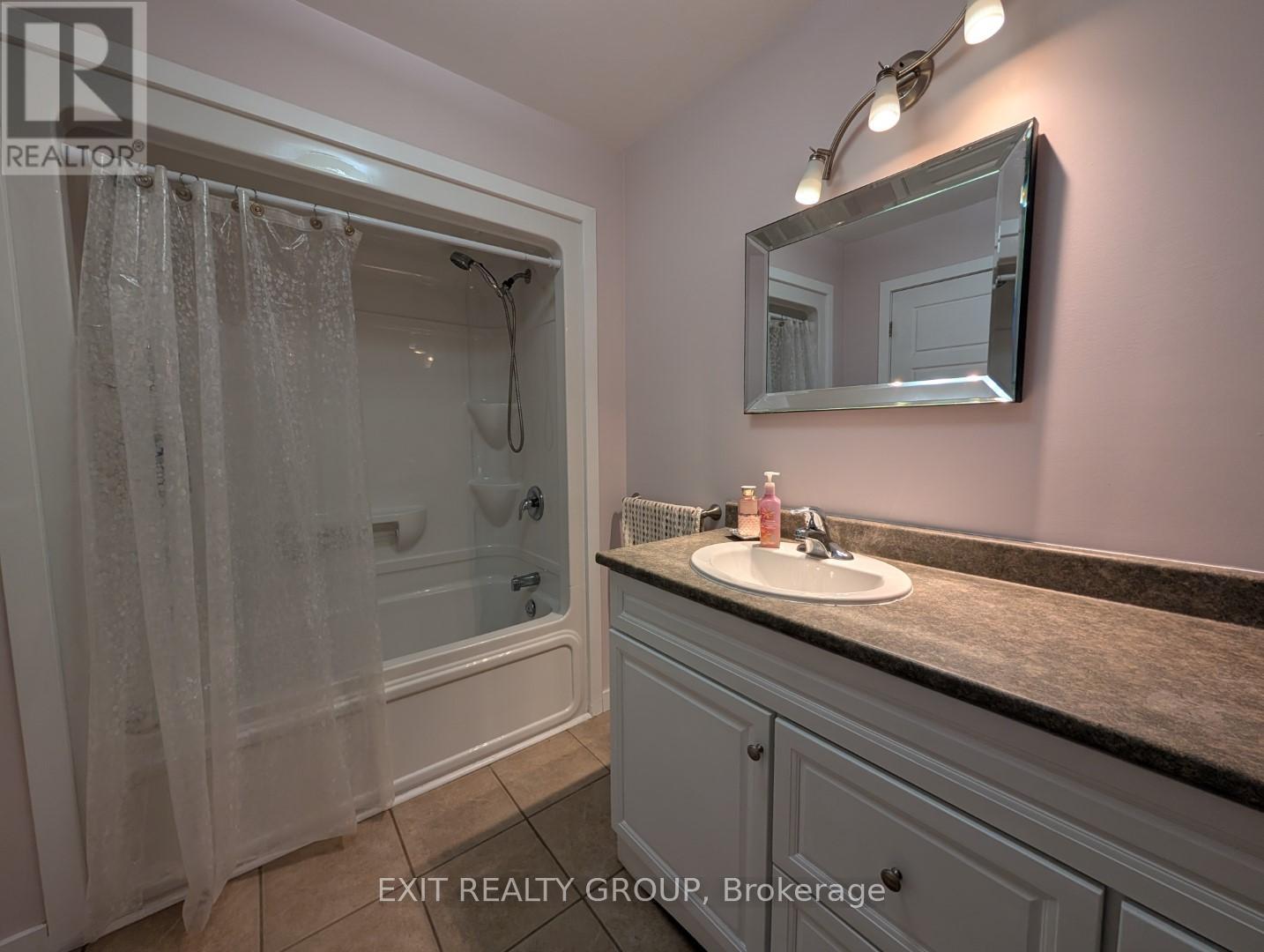 354 Riverside Parkway, Quinte West, Ontario  K0K 2C0 - Photo 18 - X12523330