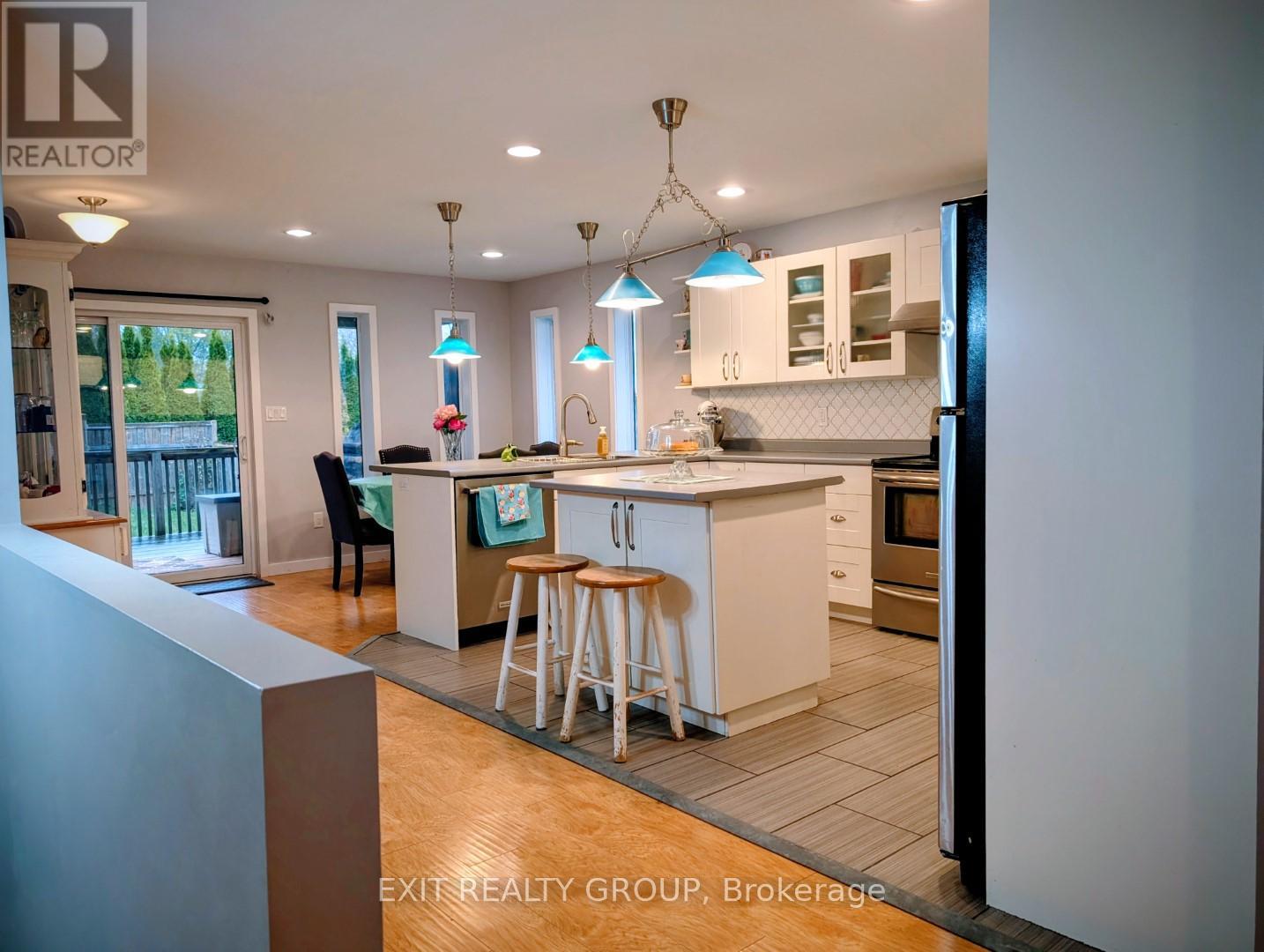 354 Riverside Parkway, Quinte West, Ontario  K0K 2C0 - Photo 9 - X12523330