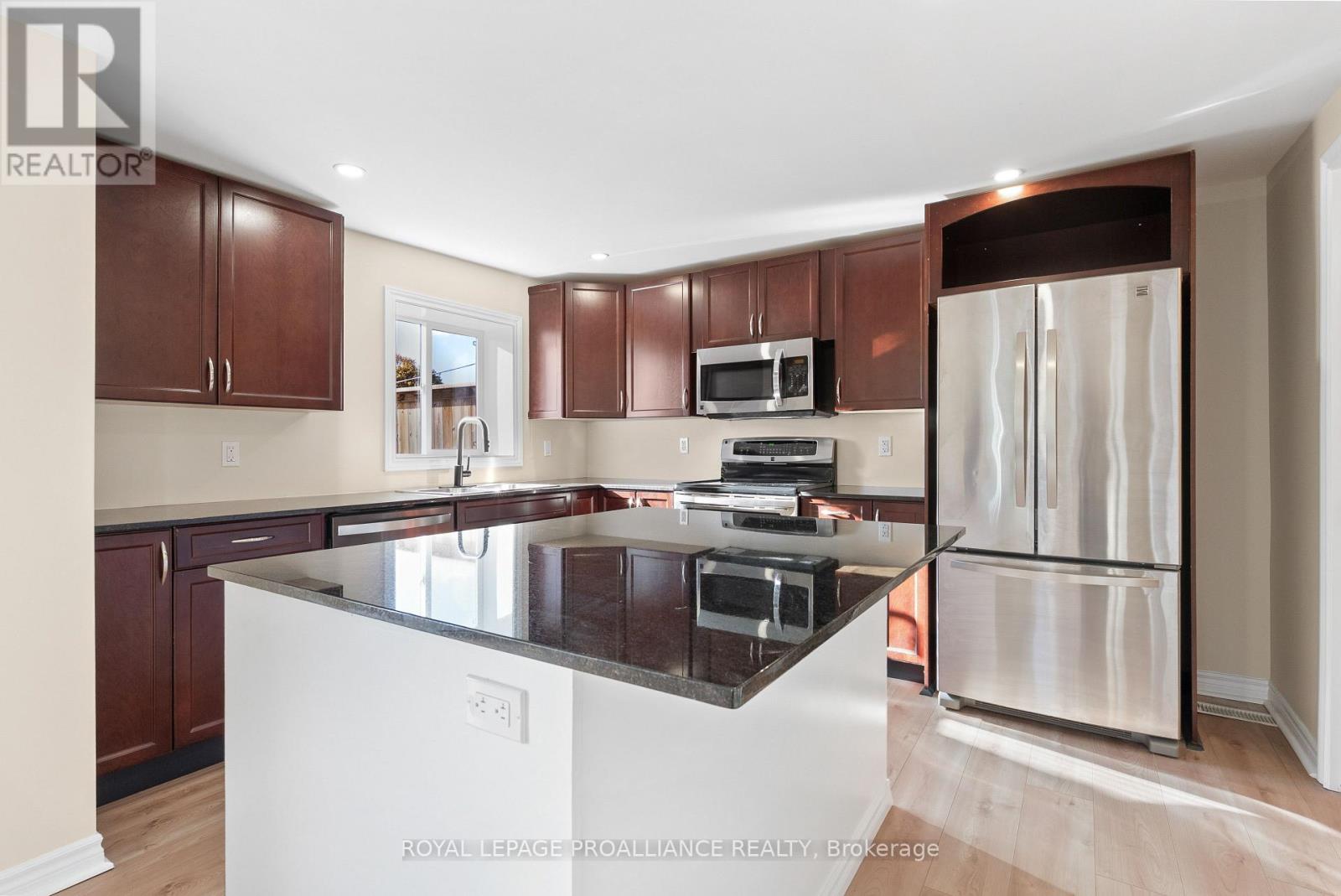 97 Donald Street S, Belleville, Ontario  K8P 2J6 - Photo 13 - X12523940