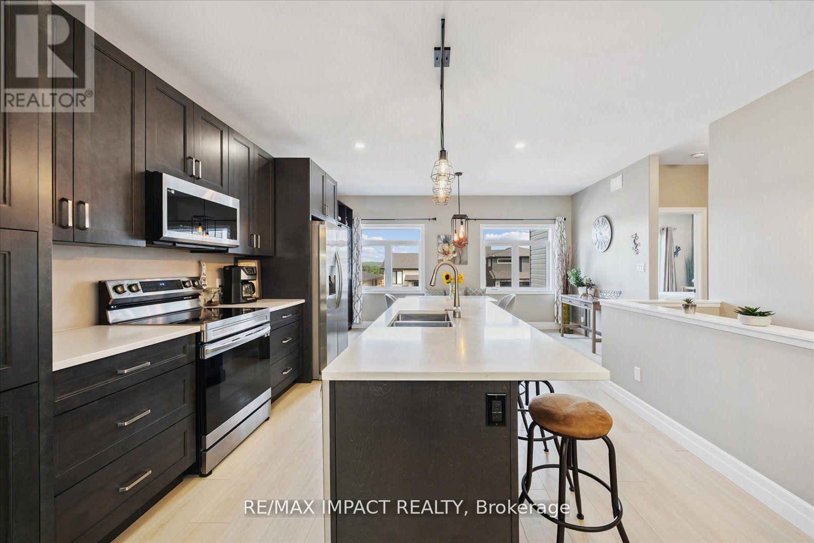 53 Meagan Lane, Quinte West, Ontario  K0K 2C0 - Photo 10 - X12524154