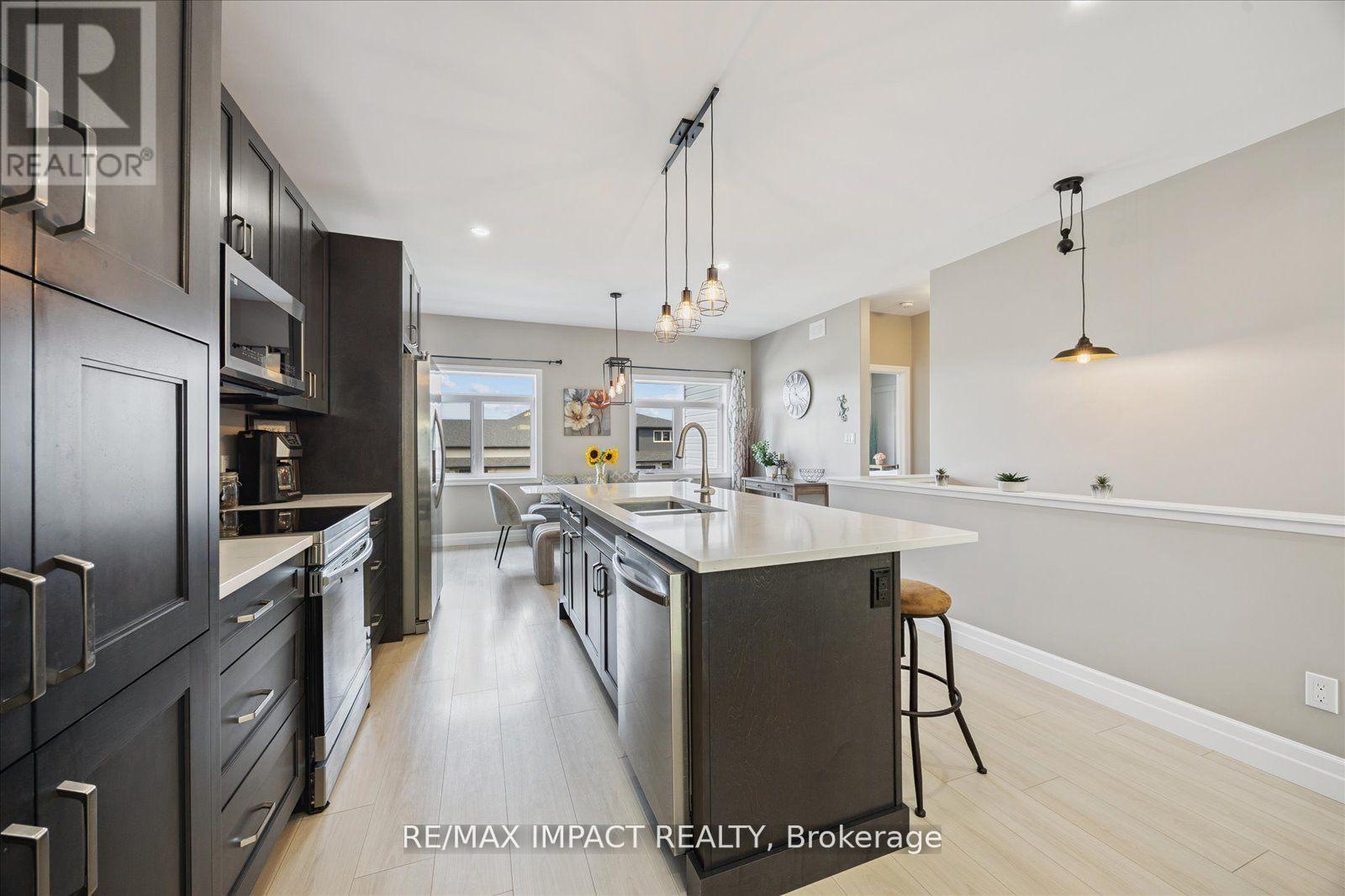 53 Meagan Lane, Quinte West, Ontario  K0K 2C0 - Photo 11 - X12524154