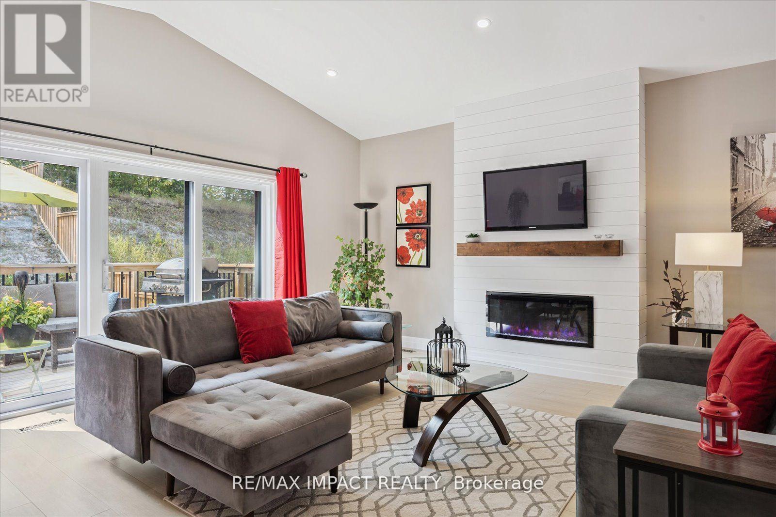 53 Meagan Lane, Quinte West, Ontario  K0K 2C0 - Photo 5 - X12524154