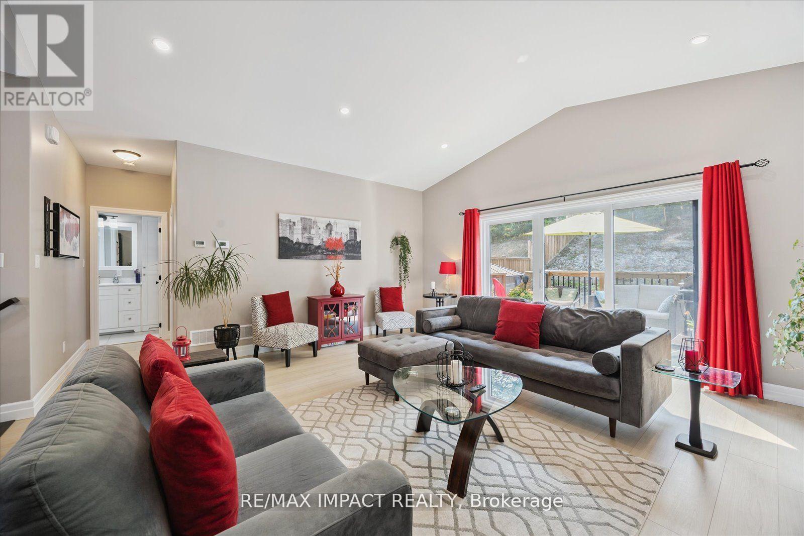 53 Meagan Lane, Quinte West, Ontario  K0K 2C0 - Photo 7 - X12524154