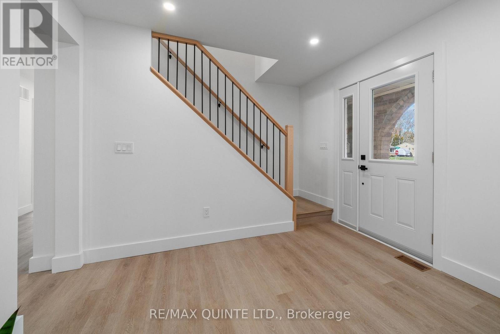 3 Cooke Court, Belleville, Ontario  K8N 5N4 - Photo 4 - X12525126