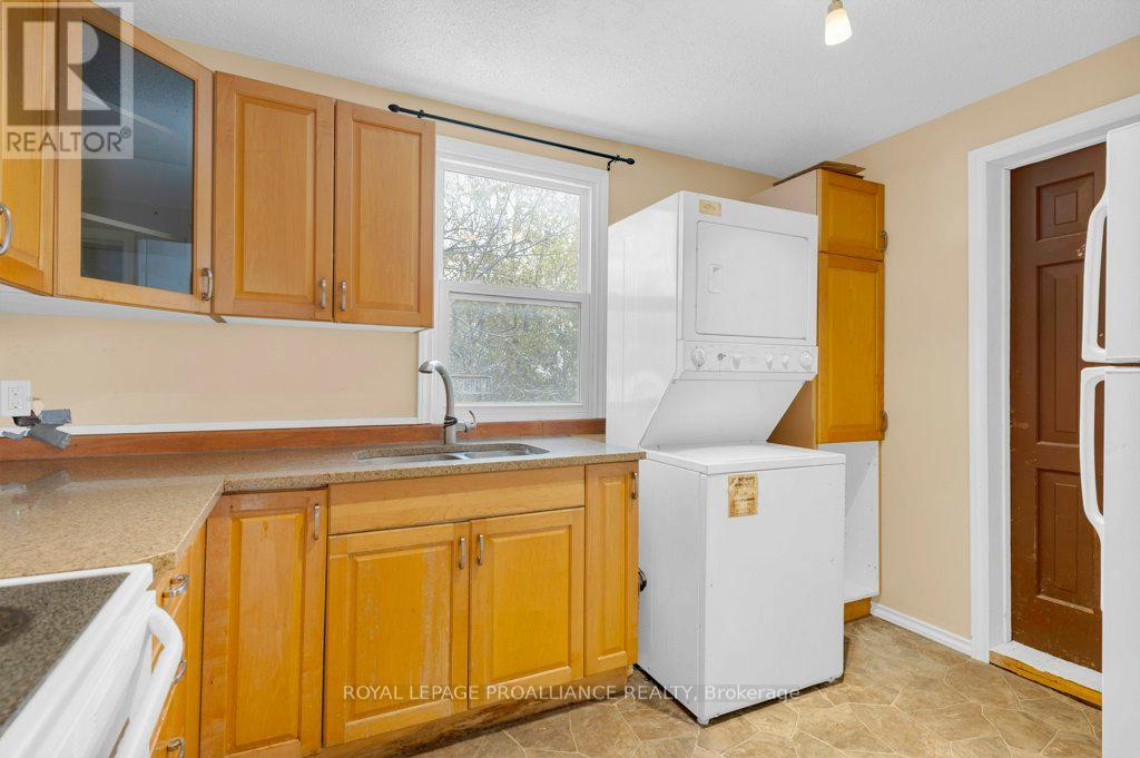 325 Sidney Street, Belleville, Ontario  K8P 3Z5 - Photo 10 - X12528806