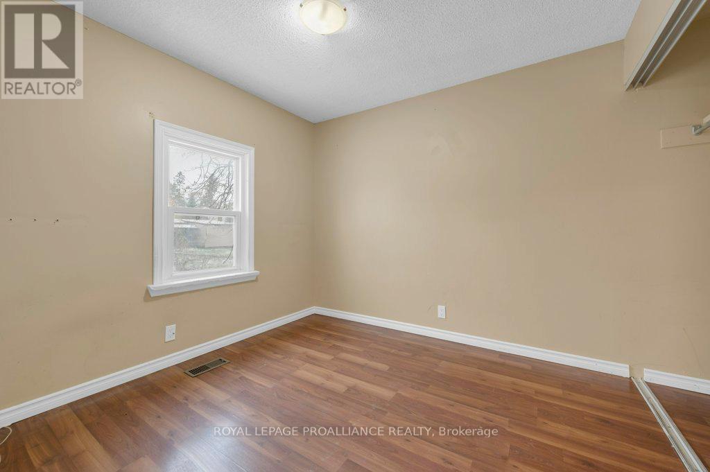 325 Sidney Street, Belleville, Ontario  K8P 3Z5 - Photo 13 - X12528806