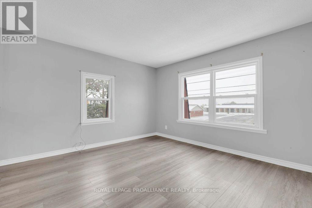 325 Sidney Street, Belleville, Ontario  K8P 3Z5 - Photo 23 - X12528806