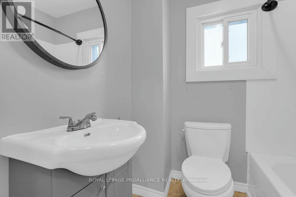 325 Sidney Street, Belleville, Ontario  K8P 3Z5 - Photo 27 - X12528806