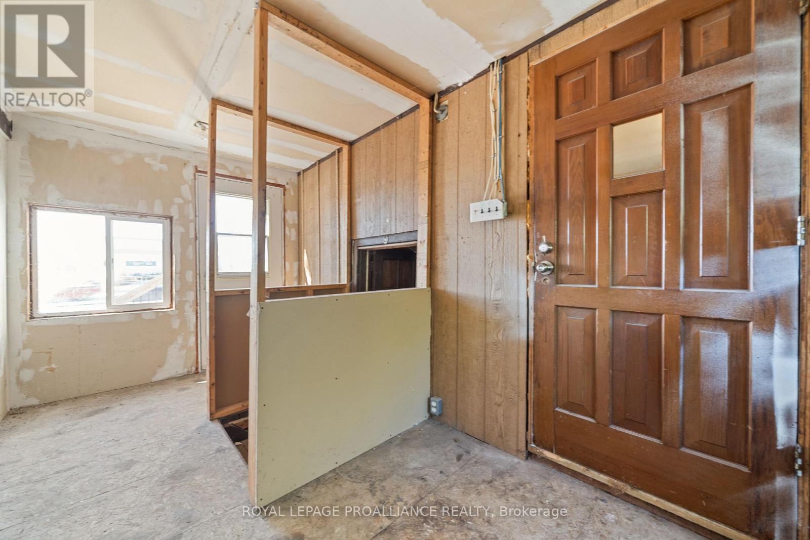 325 Sidney Street, Belleville, Ontario  K8P 3Z5 - Photo 30 - X12528806