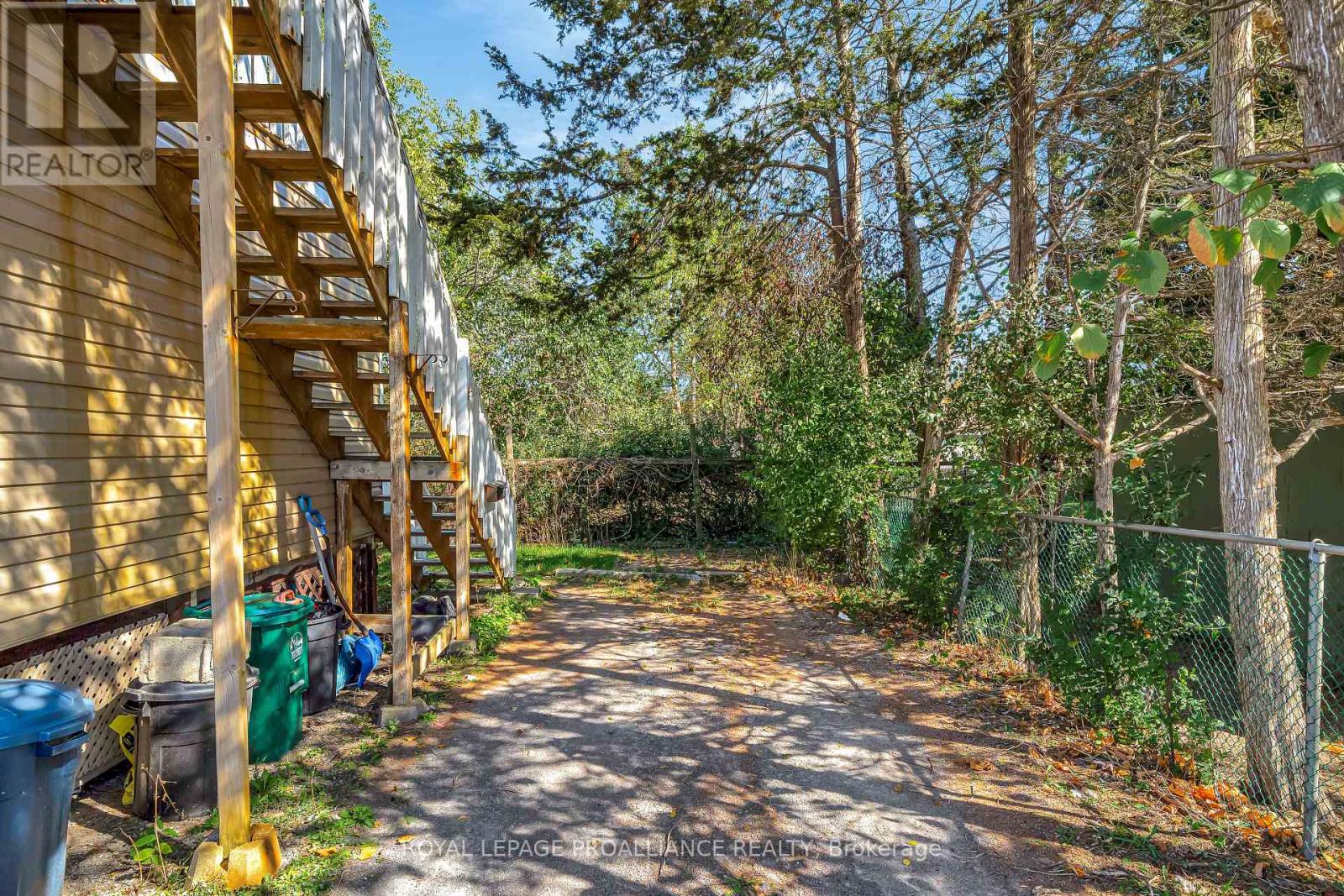 325 Sidney Street, Belleville, Ontario  K8P 3Z5 - Photo 33 - X12528806