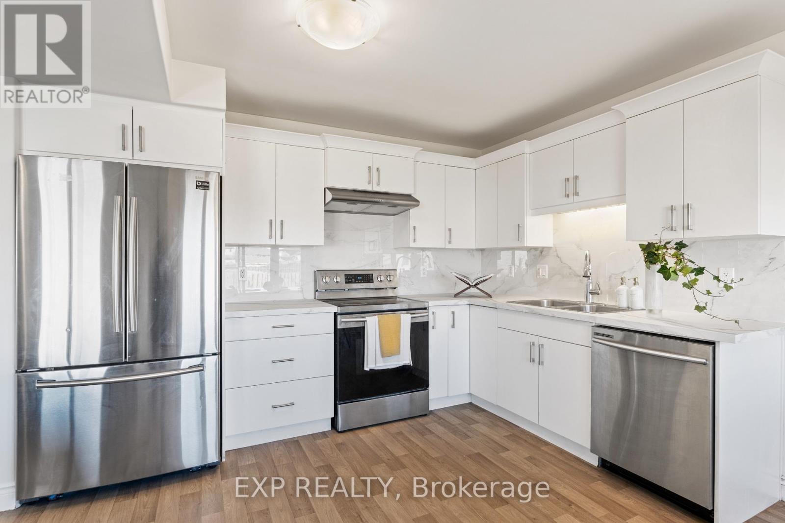 10 Cobblestone Street, Belleville, Ontario  K8P 0E4 - Photo 9 - X12529324