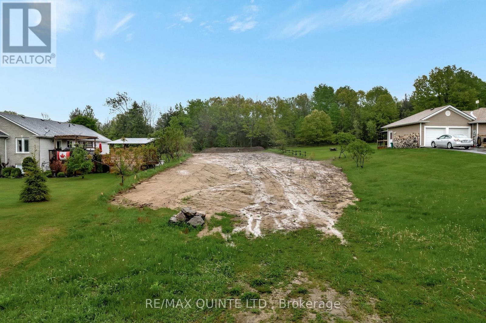 43 Deerfield Drive, Quinte West, Ontario  K0K 2C0 - Photo 15 - X12532444