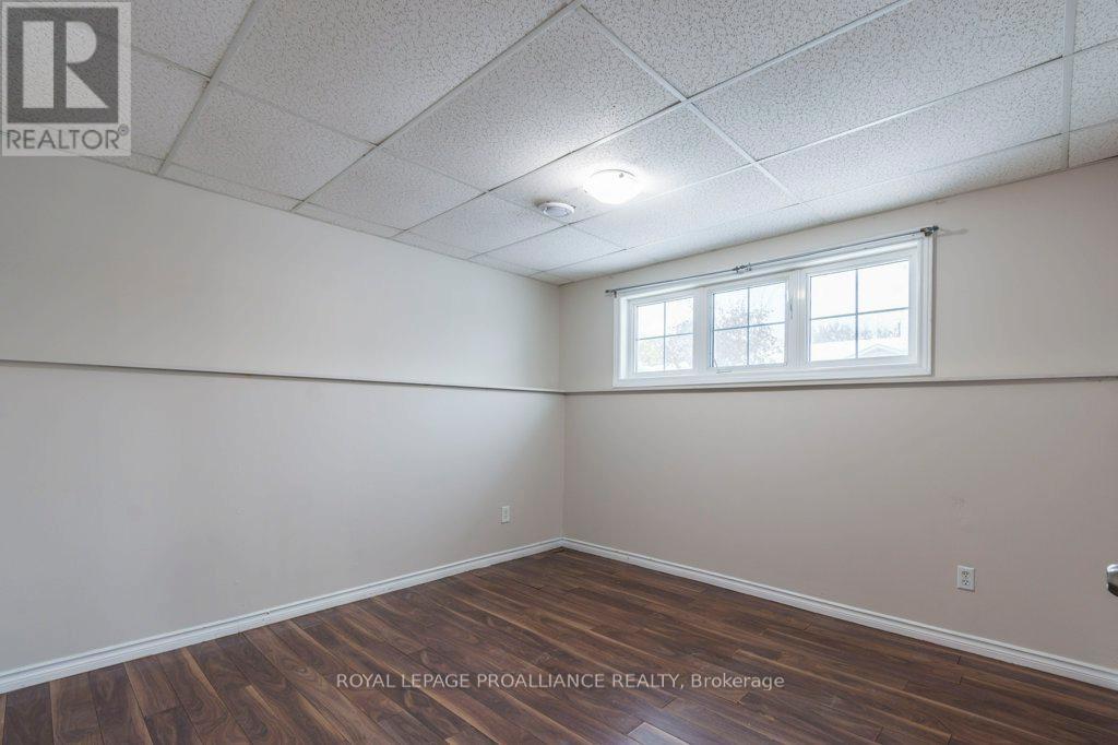 22 Faraday Gardens, Belleville, Ontario  K8P 5J5 - Photo 22 - X12532498