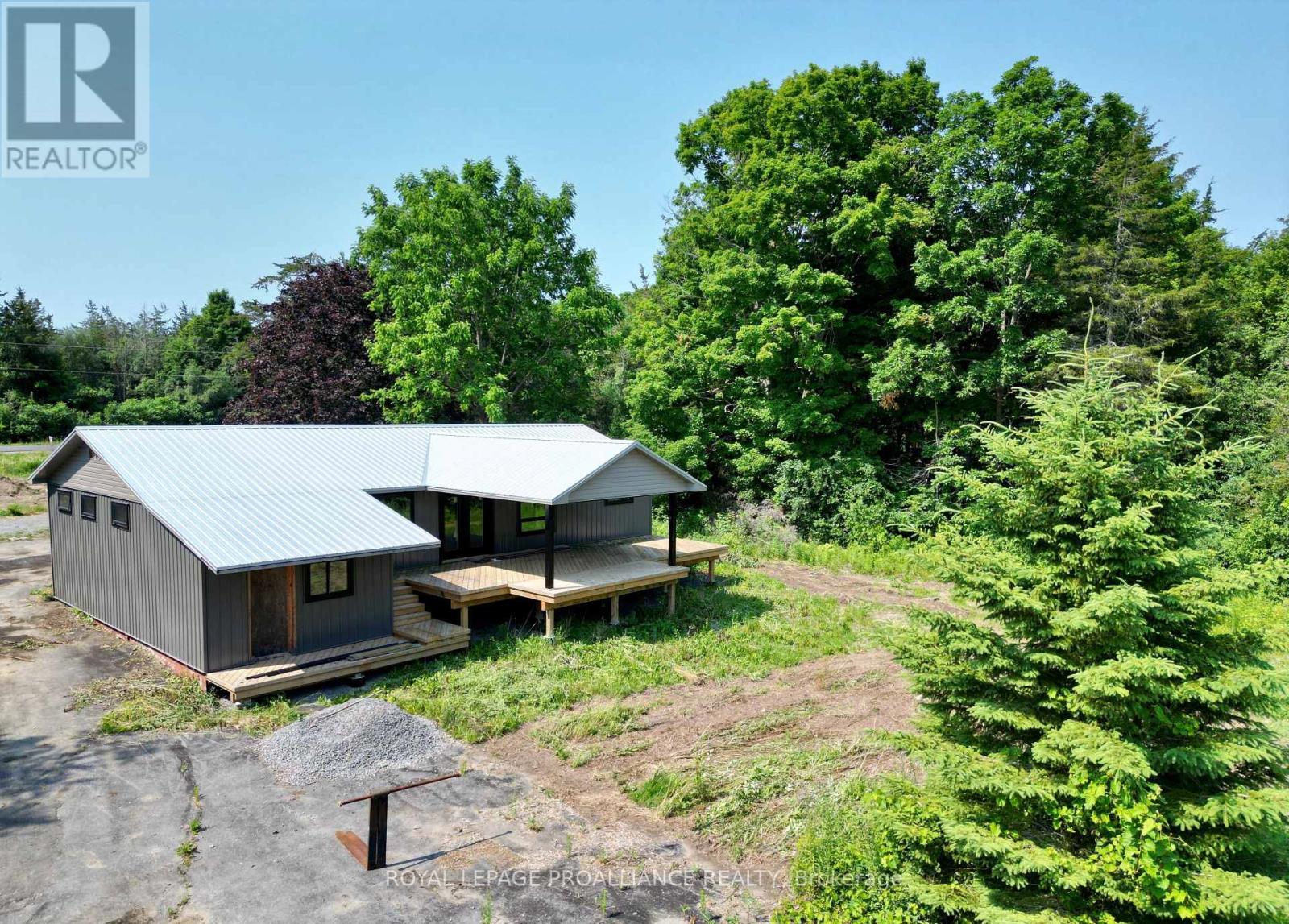 3628 County Road 1, Prince Edward County, Ontario  K0K 1G0 - Photo 11 - X12532504