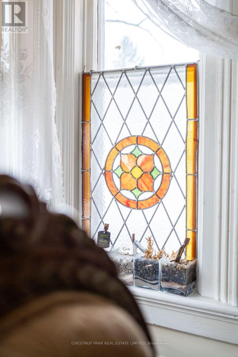 12 Maple Avenue, Prince Edward County, Ontario  K0K 2T0 - Photo 14 - X12533608