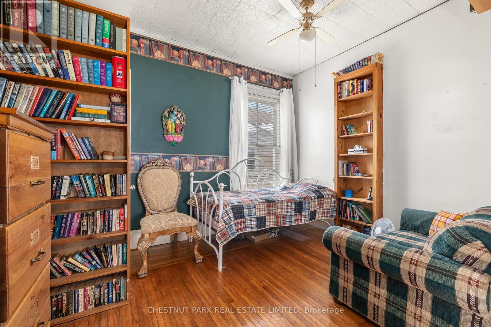 12 Maple Avenue, Prince Edward County, Ontario  K0K 2T0 - Photo 15 - X12533608