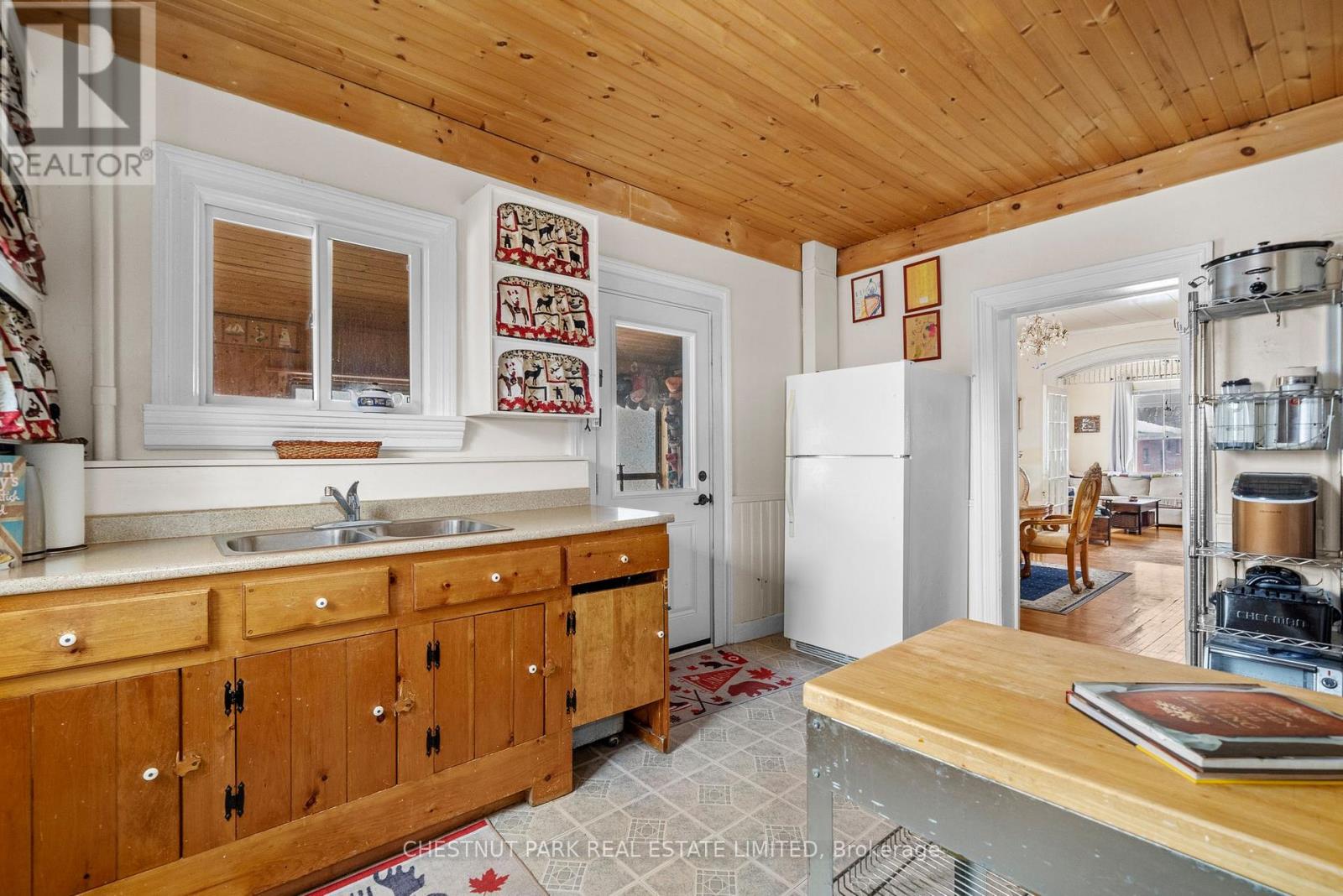 12 Maple Avenue, Prince Edward County, Ontario  K0K 2T0 - Photo 19 - X12533608