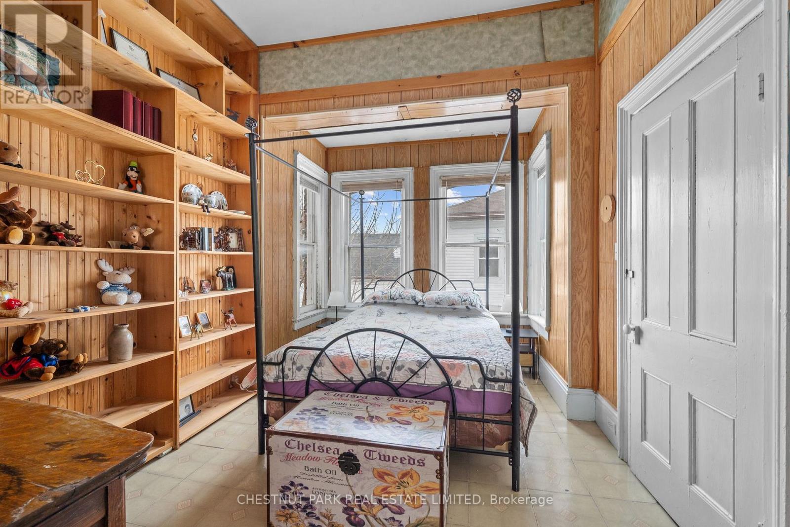 12 Maple Avenue, Prince Edward County, Ontario  K0K 2T0 - Photo 23 - X12533608