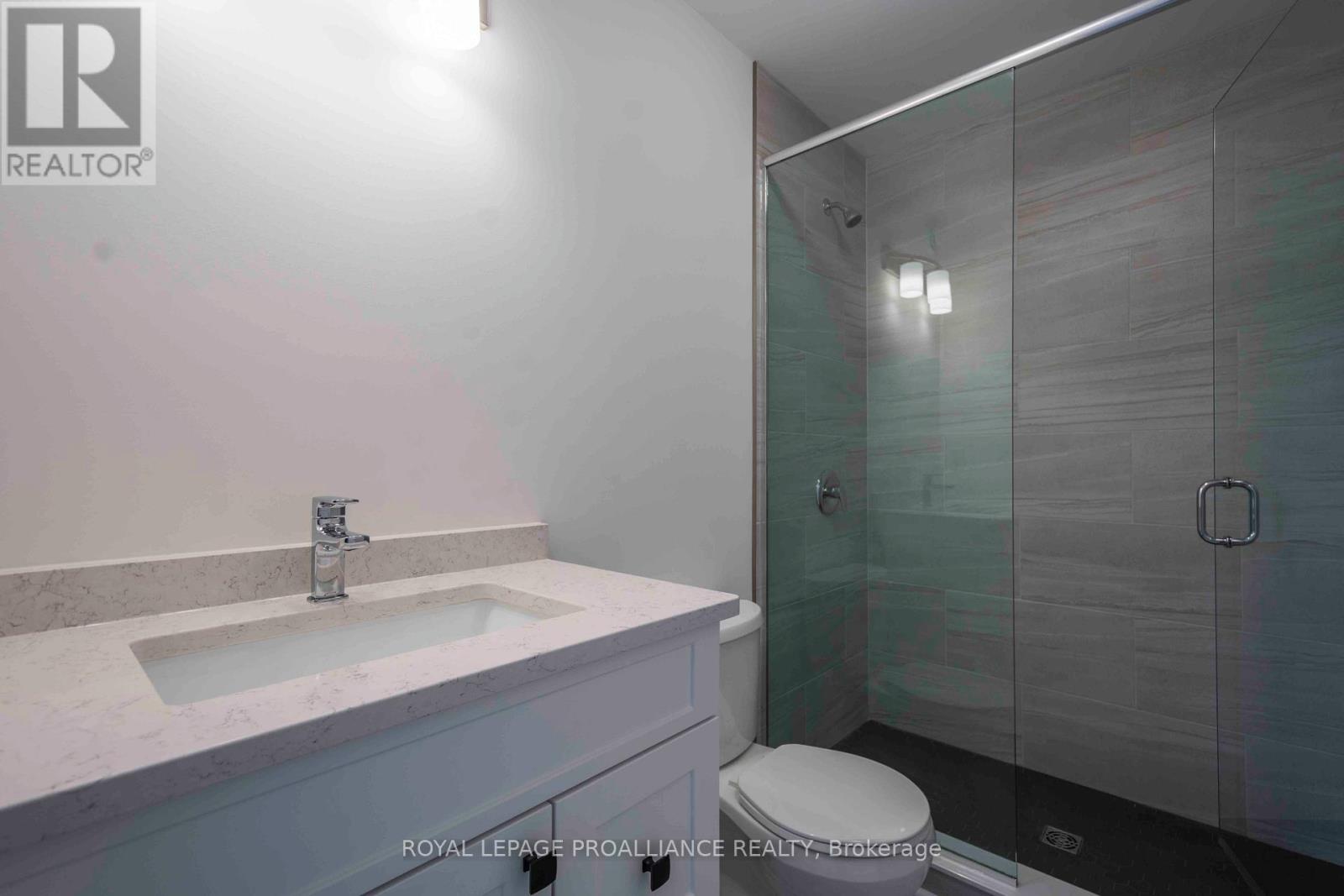 119 Farrington Crescent, Prince Edward County, Ontario  K0K 2T0 - Photo 13 - X12534416