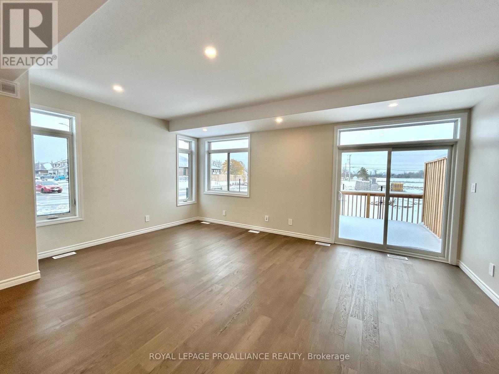 1 Otonabee Street, Belleville, Ontario  K8N 0T3 - Photo 10 - X12534438