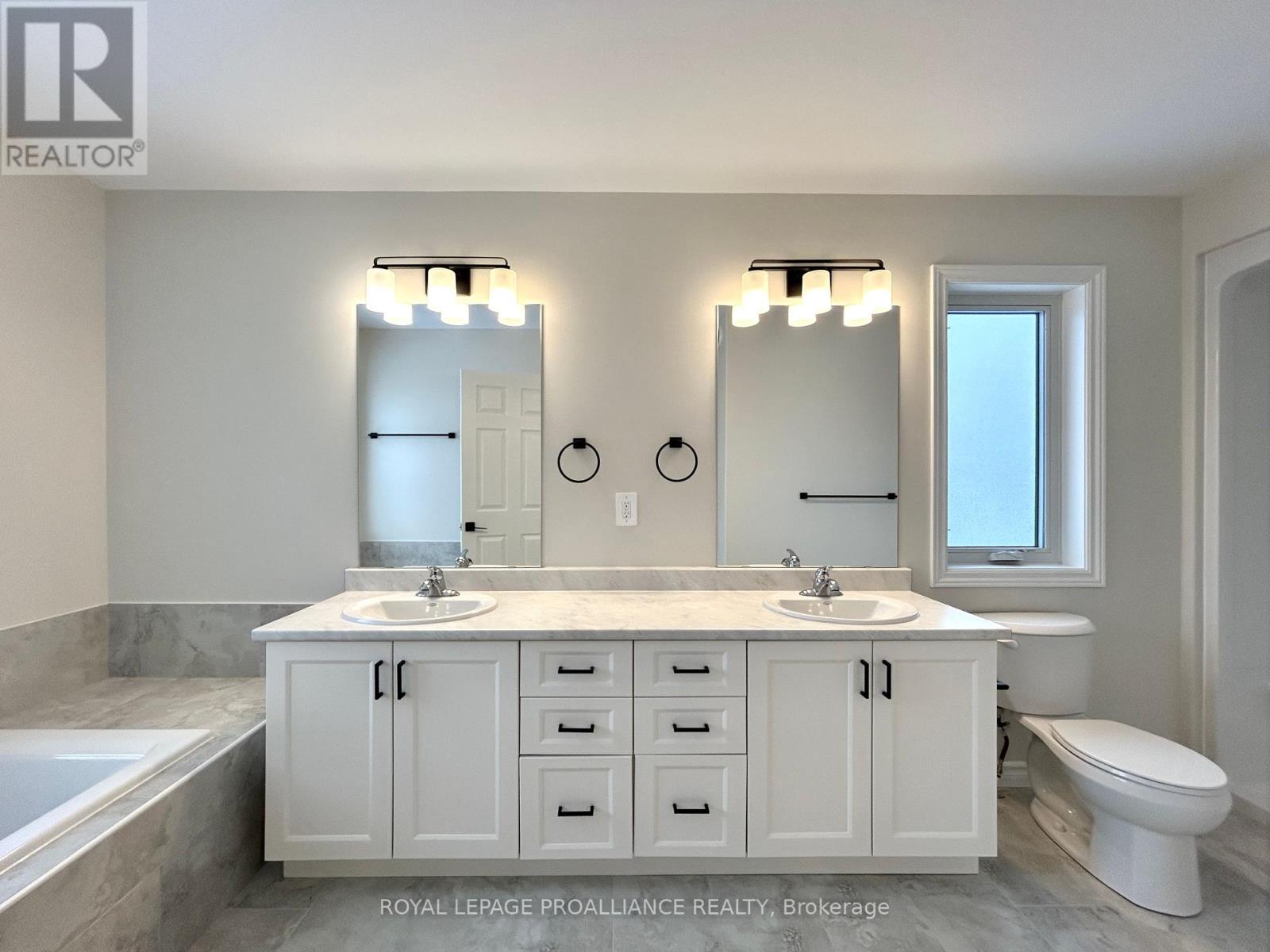 1 Otonabee Street, Belleville, Ontario  K8N 0T3 - Photo 14 - X12534438