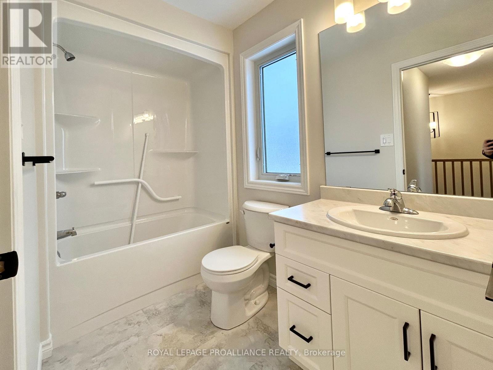 1 Otonabee Street, Belleville, Ontario  K8N 0T3 - Photo 20 - X12534438