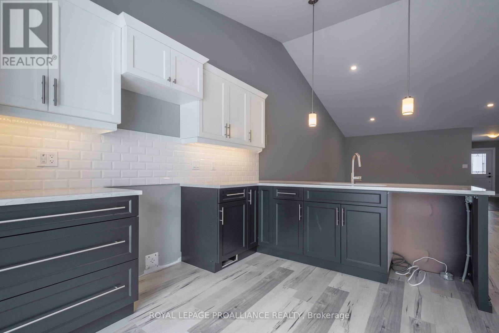 123 Farrington Crescent, Prince Edward County, Ontario  K0K 2T0 - Photo 4 - X12534498