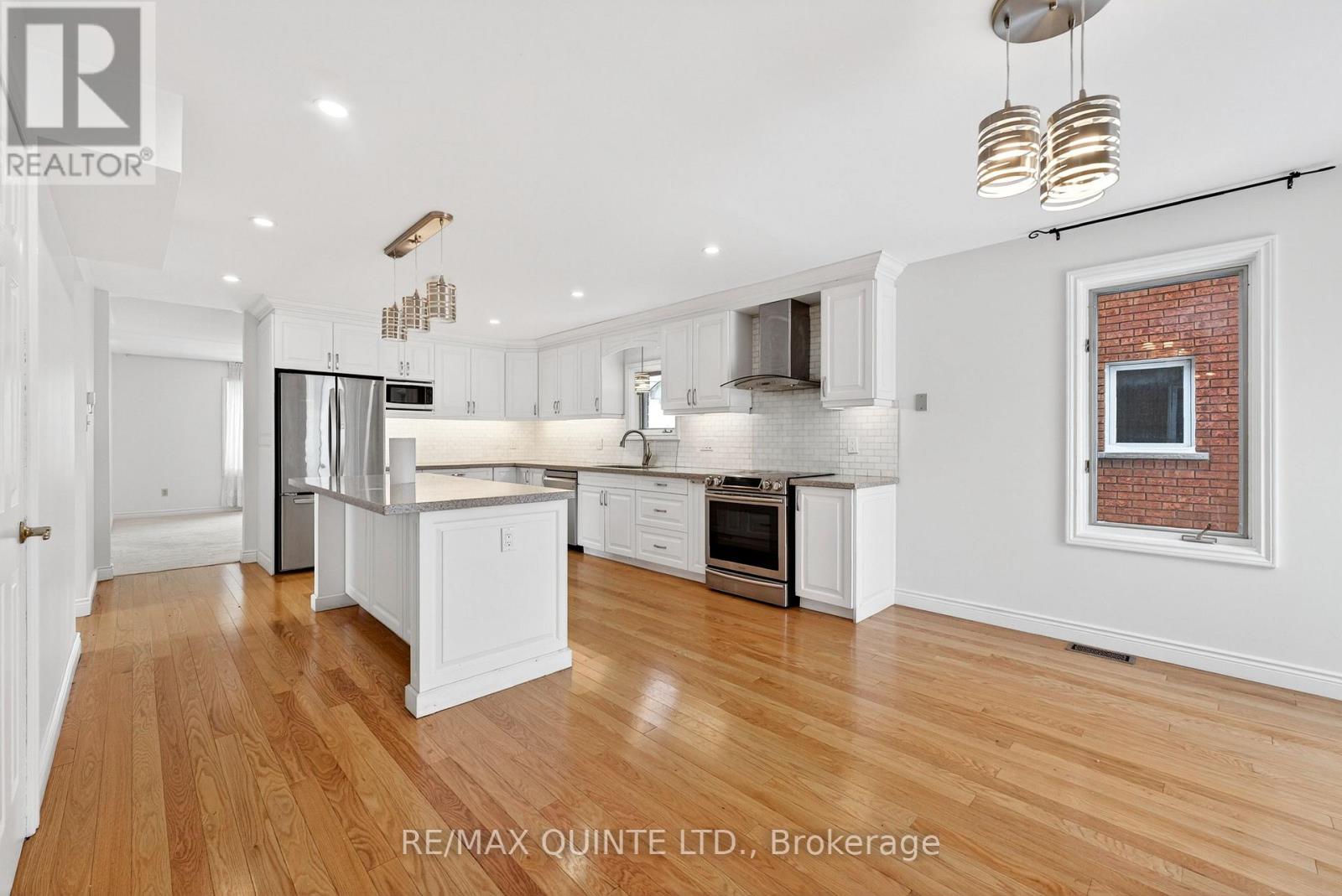 236 Palmer Road, Belleville, Ontario  K8N 4Z2 - Photo 11 - X12535754