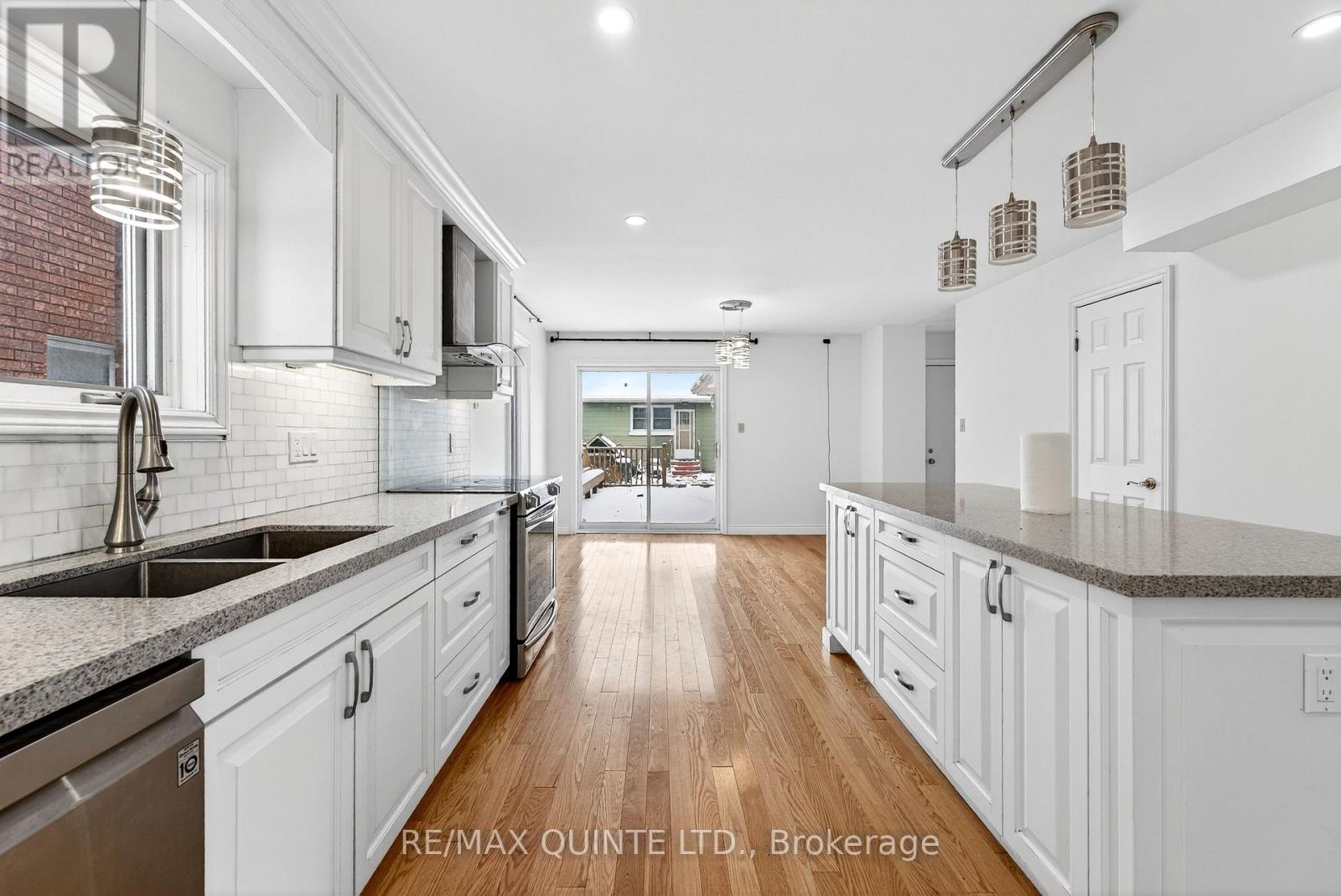 236 Palmer Road, Belleville, Ontario  K8N 4Z2 - Photo 12 - X12535754