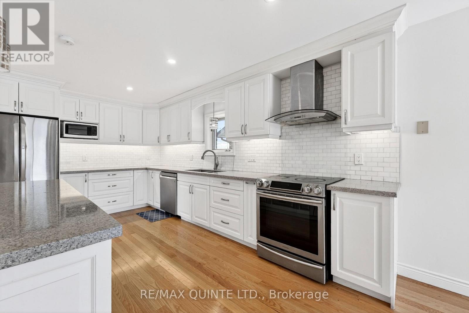 236 Palmer Road, Belleville, Ontario  K8N 4Z2 - Photo 13 - X12535754