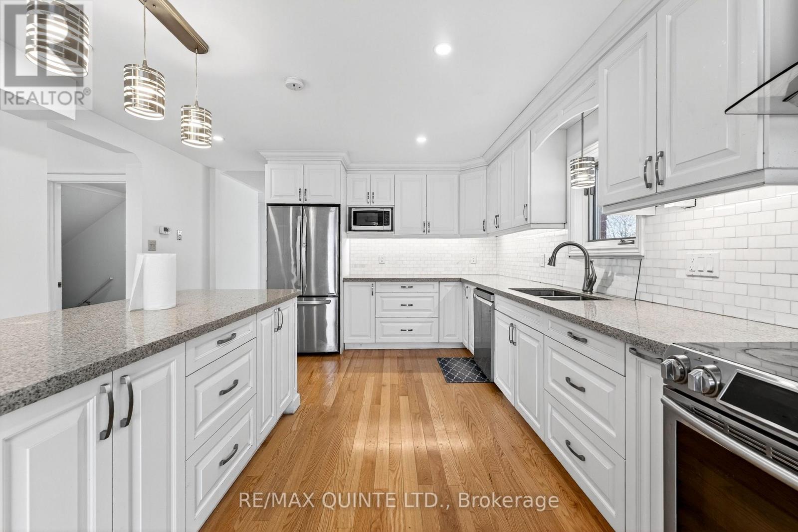 236 Palmer Road, Belleville, Ontario  K8N 4Z2 - Photo 14 - X12535754