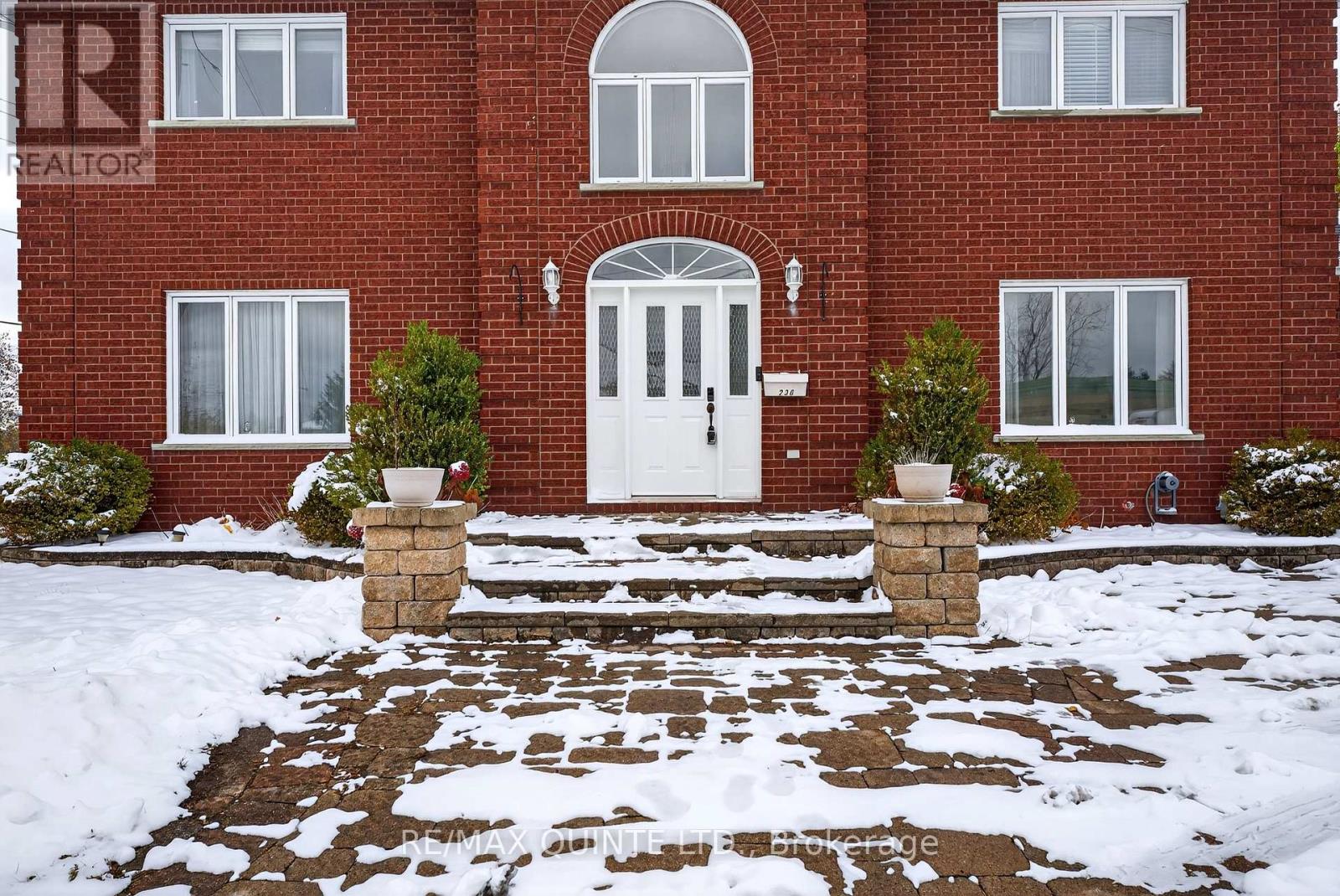 236 Palmer Road, Belleville, Ontario  K8N 4Z2 - Photo 4 - X12535754