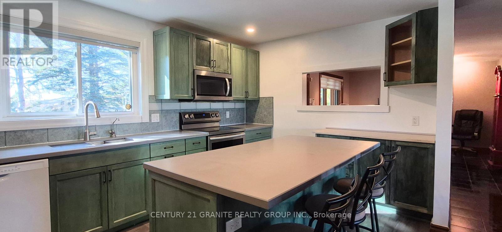 15 East Hungerford Road, Tweed, Ontario  K0K 3J0 - Photo 13 - X12535872