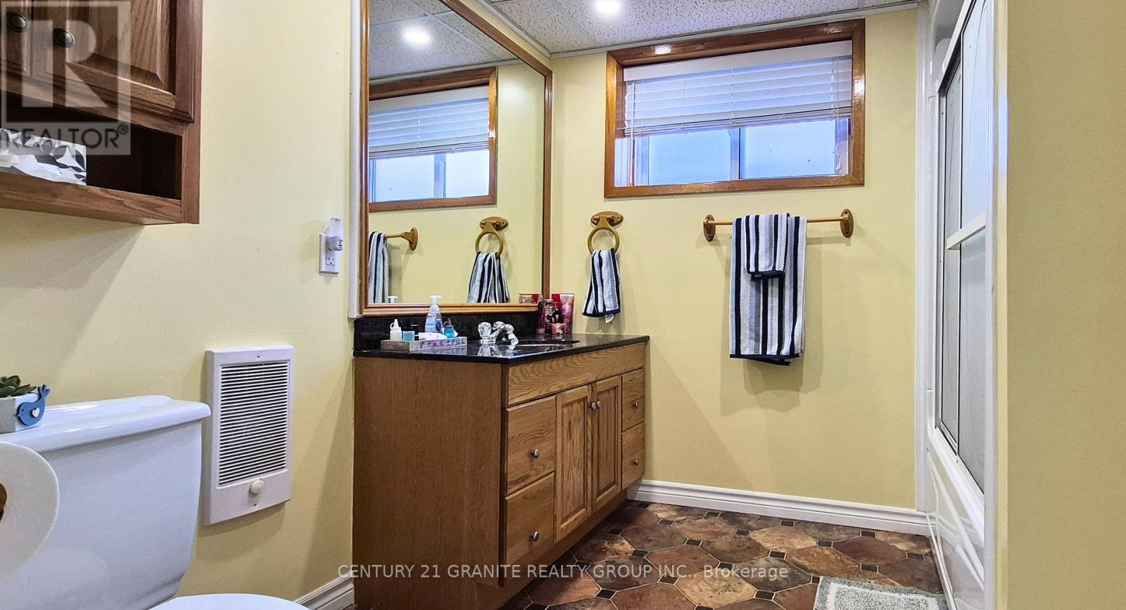 15 East Hungerford Road, Tweed, Ontario  K0K 3J0 - Photo 32 - X12535872