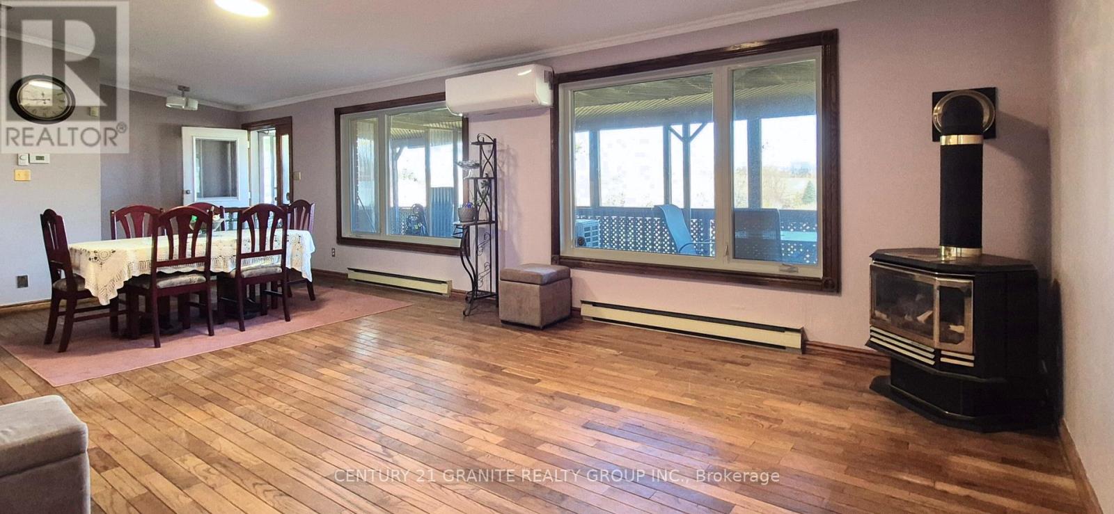 15 East Hungerford Road, Tweed, Ontario  K0K 3J0 - Photo 4 - X12535872