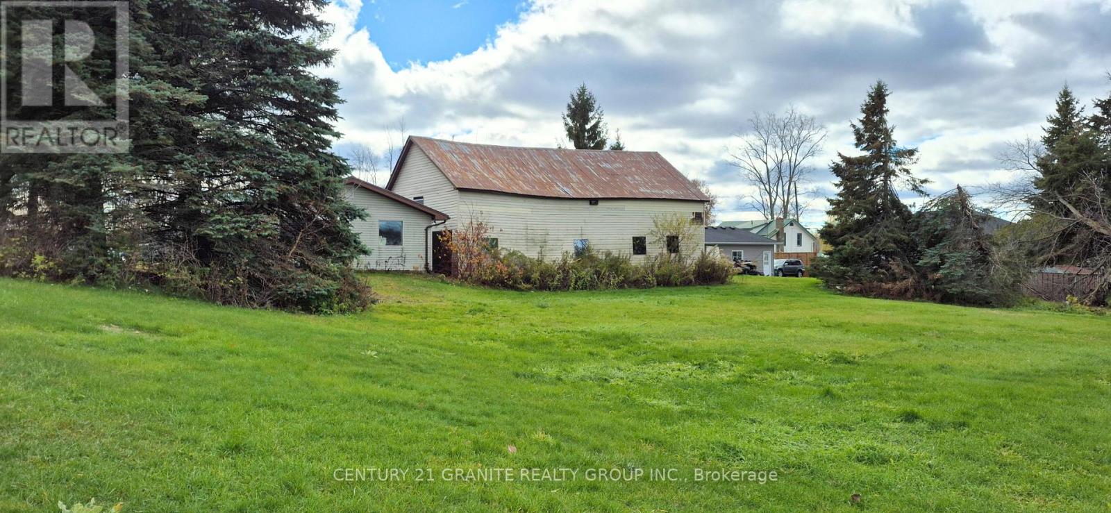 15 East Hungerford Road, Tweed, Ontario  K0K 3J0 - Photo 40 - X12535872