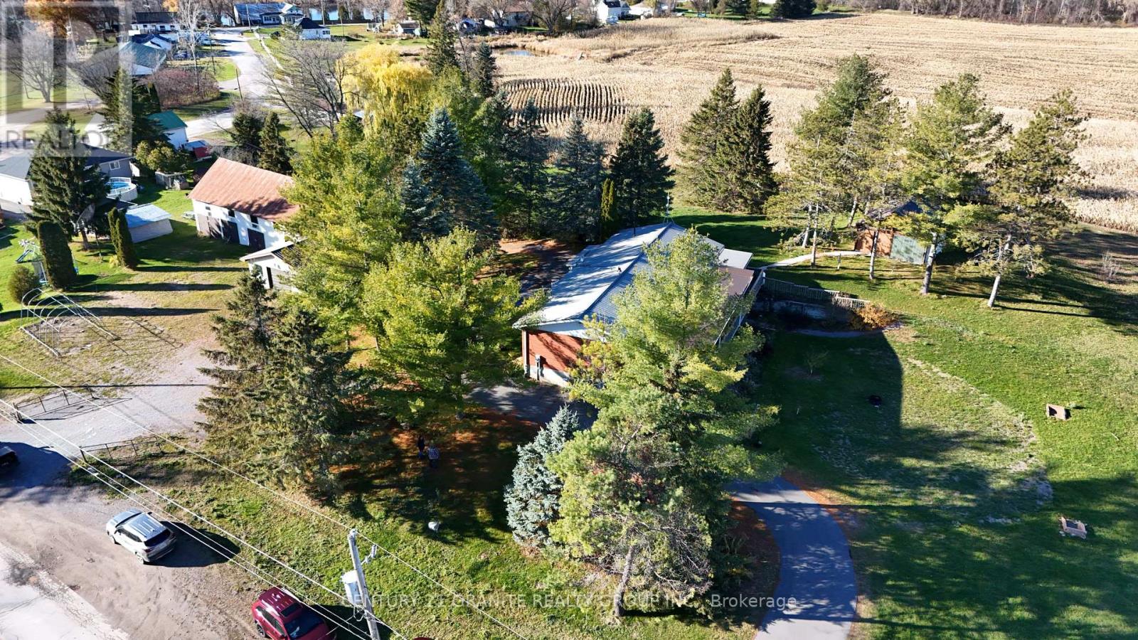 15 East Hungerford Road, Tweed, Ontario  K0K 3J0 - Photo 6 - X12535872