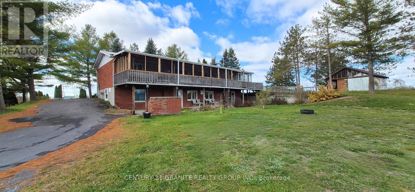 15 East Hungerford Road, Tweed, Ontario  K0K 3J0 - Photo 8 - X12535872