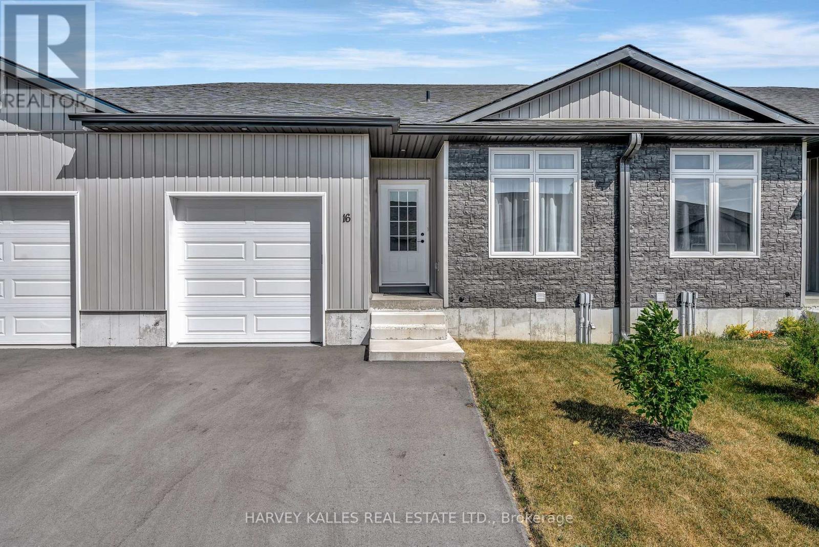 16 DAYTON COURT, Prince Edward County, Ontario