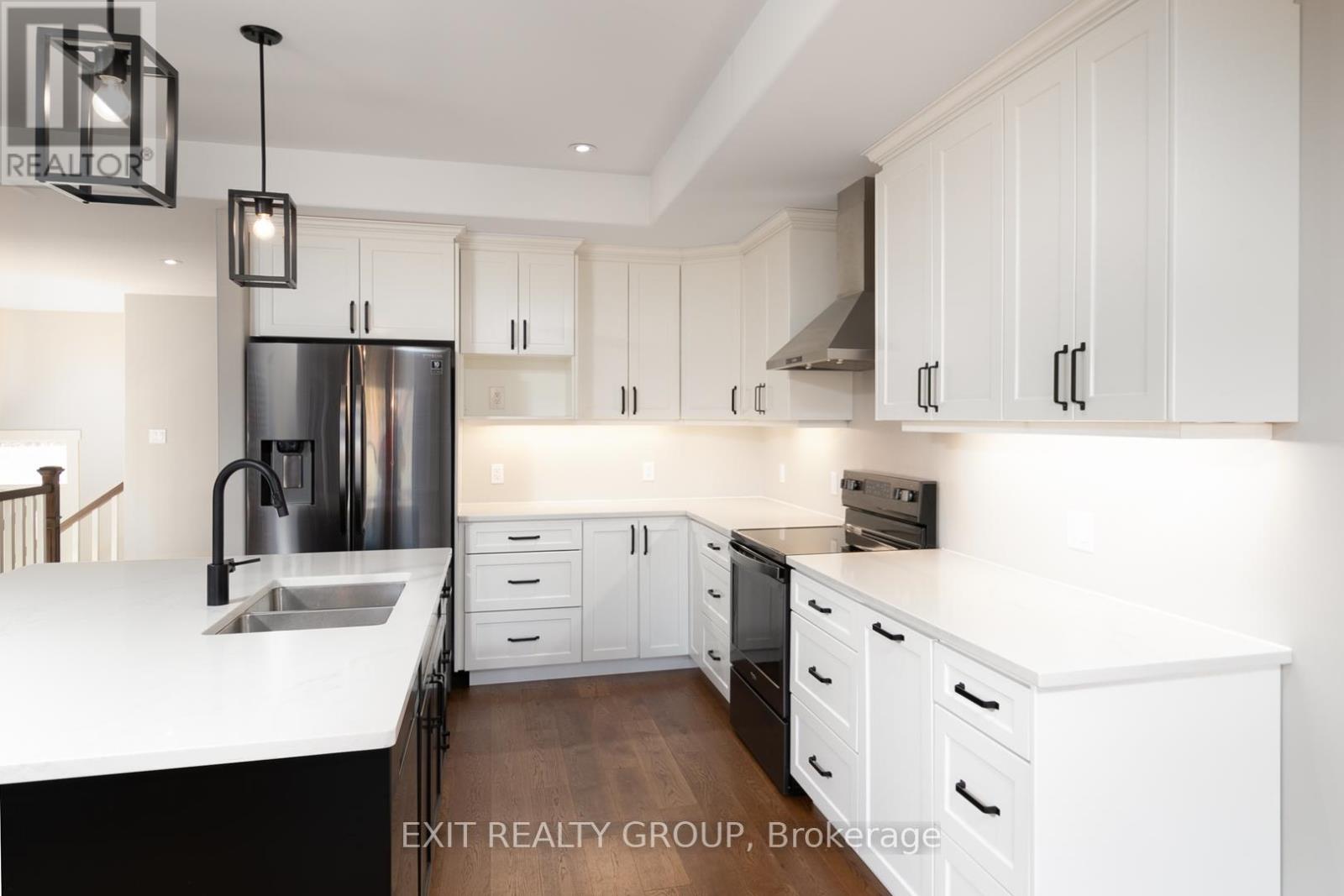 16532 Highway 2, Quinte West, Ontario  K8P 5P7 - Photo 11 - X12538646