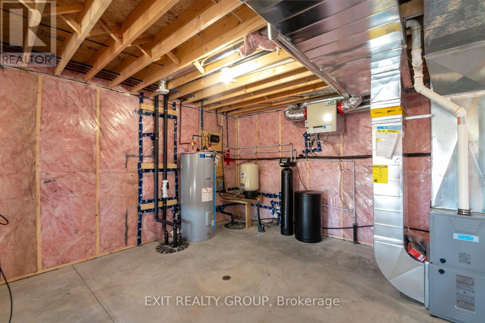 16532 Highway 2, Quinte West, Ontario  K8P 5P7 - Photo 31 - X12538646