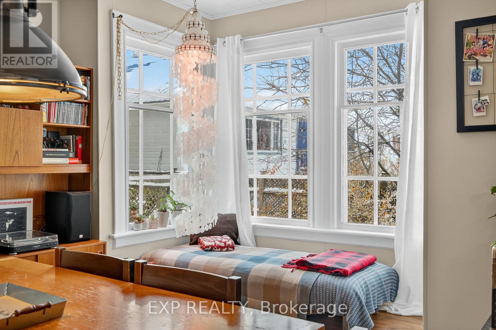 372 Main Street, Prince Edward County, Ontario  K0K 3L0 - Photo 14 - X12538820