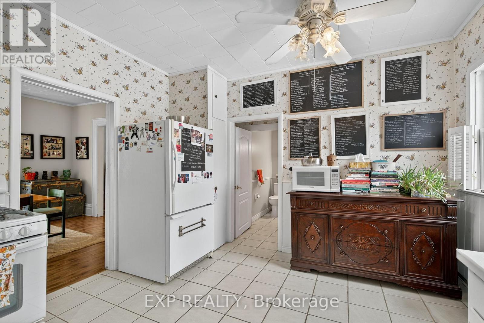 372 Main Street, Prince Edward County, Ontario  K0K 3L0 - Photo 17 - X12538820