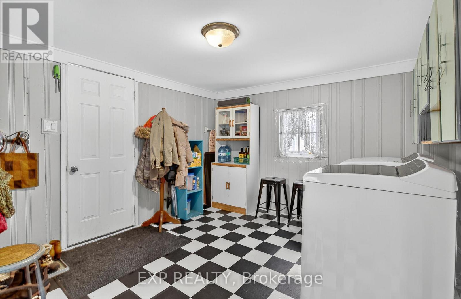 372 Main Street, Prince Edward County, Ontario  K0K 3L0 - Photo 19 - X12538820