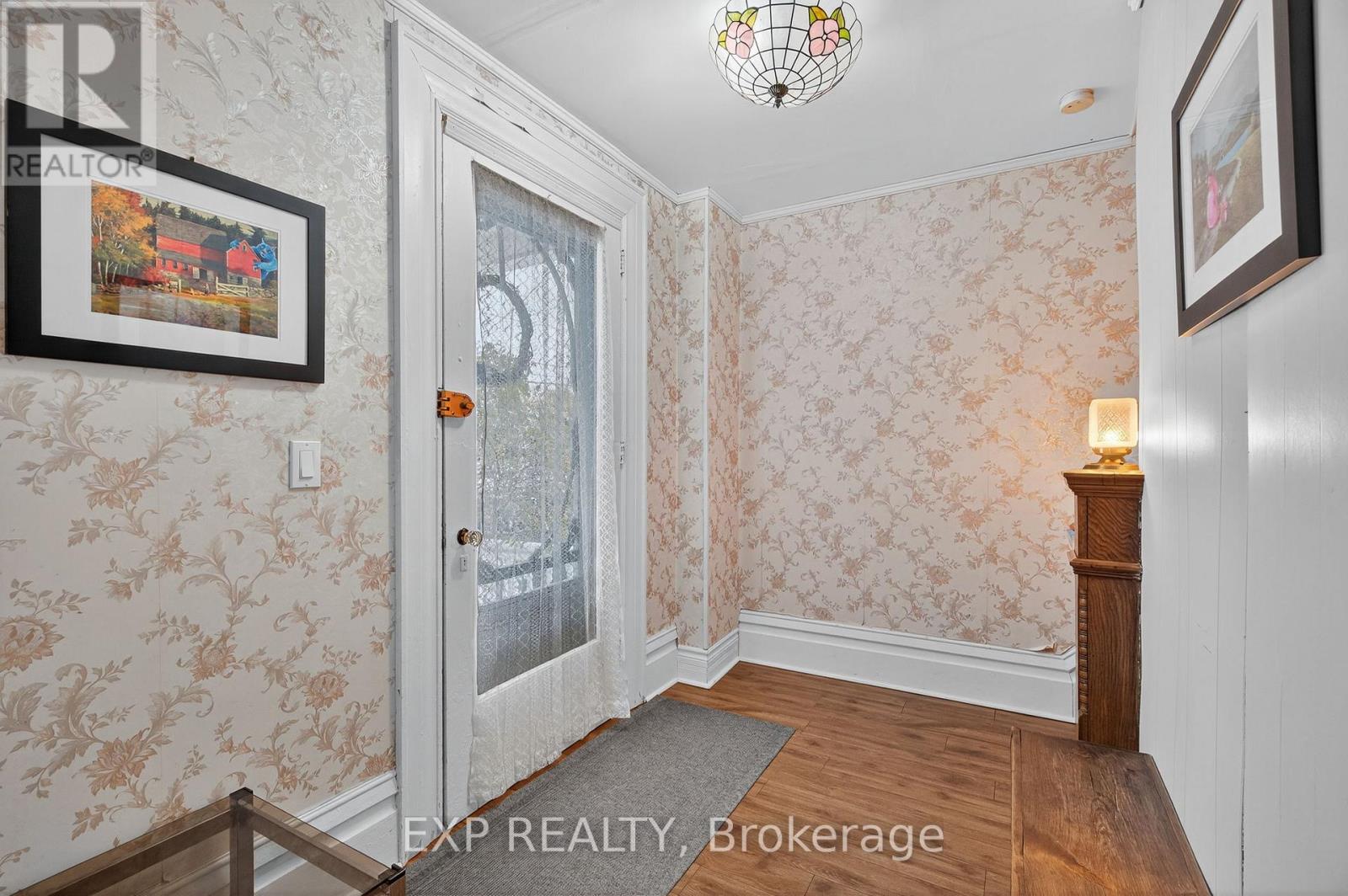 372 Main Street, Prince Edward County, Ontario  K0K 3L0 - Photo 6 - X12538820