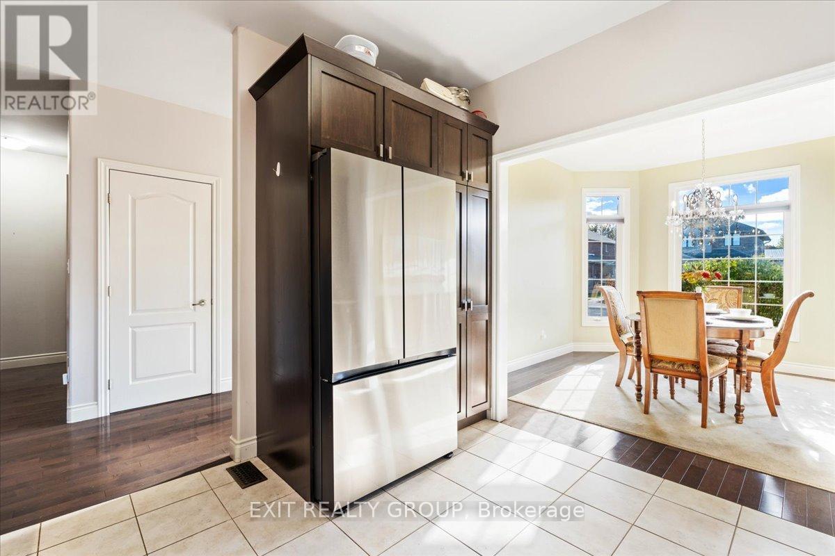 14 Cavendish Drive, Belleville, Ontario  K8N 0C2 - Photo 12 - X12540858