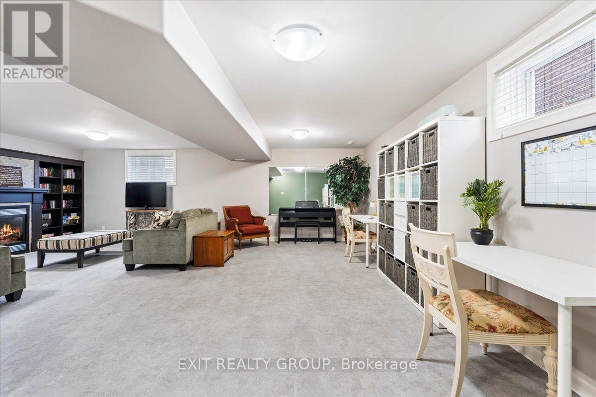 14 Cavendish Drive, Belleville, Ontario  K8N 0C2 - Photo 25 - X12540858